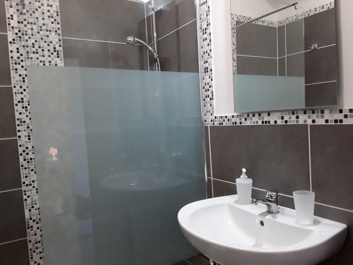 Flat At Cathedral Villa ปาแลร์โม ภายนอก รูปภาพ